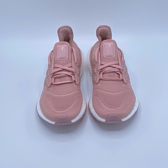 NEW! adidas Ultraboost 22 Women's Running Shoes Size 10 GX5592 - Picture 4 of 7